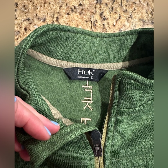 Men’s HUK sweater - Picture 3 of 4